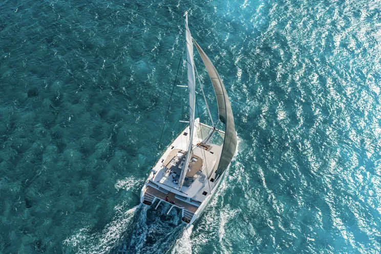 Lagoon 52 - 6 + 2 cab. — photo 4