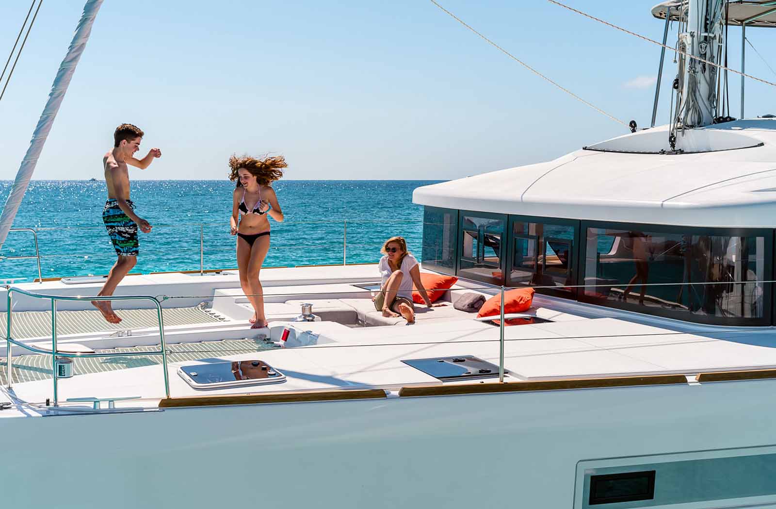 Lagoon 52 - 6 + 2 cab. — photo 13
