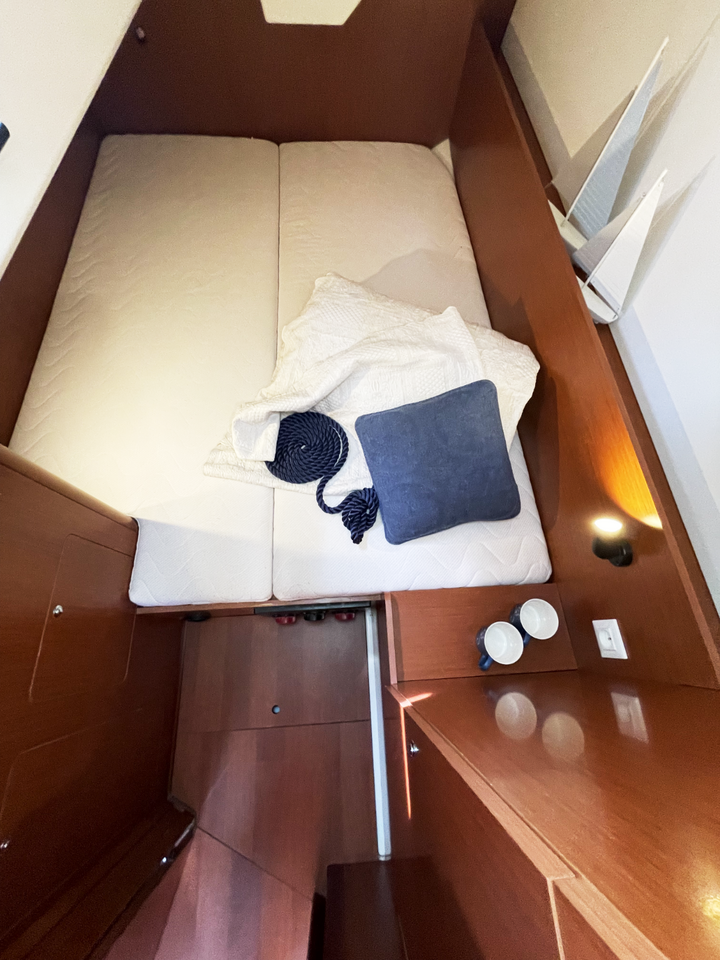 Oceanis 35.1 — photo 8