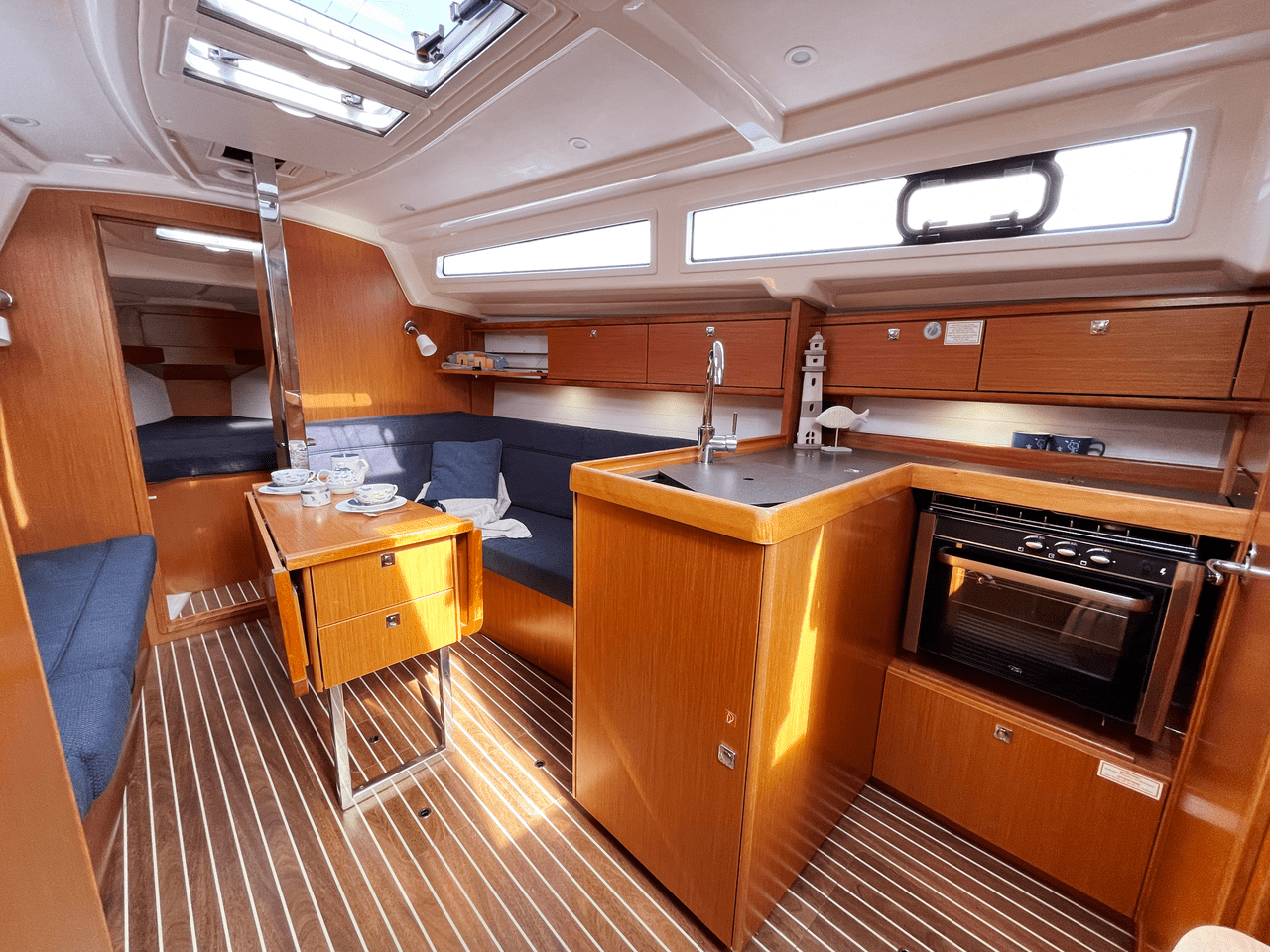 Bavaria Cruiser 34 — photo 4