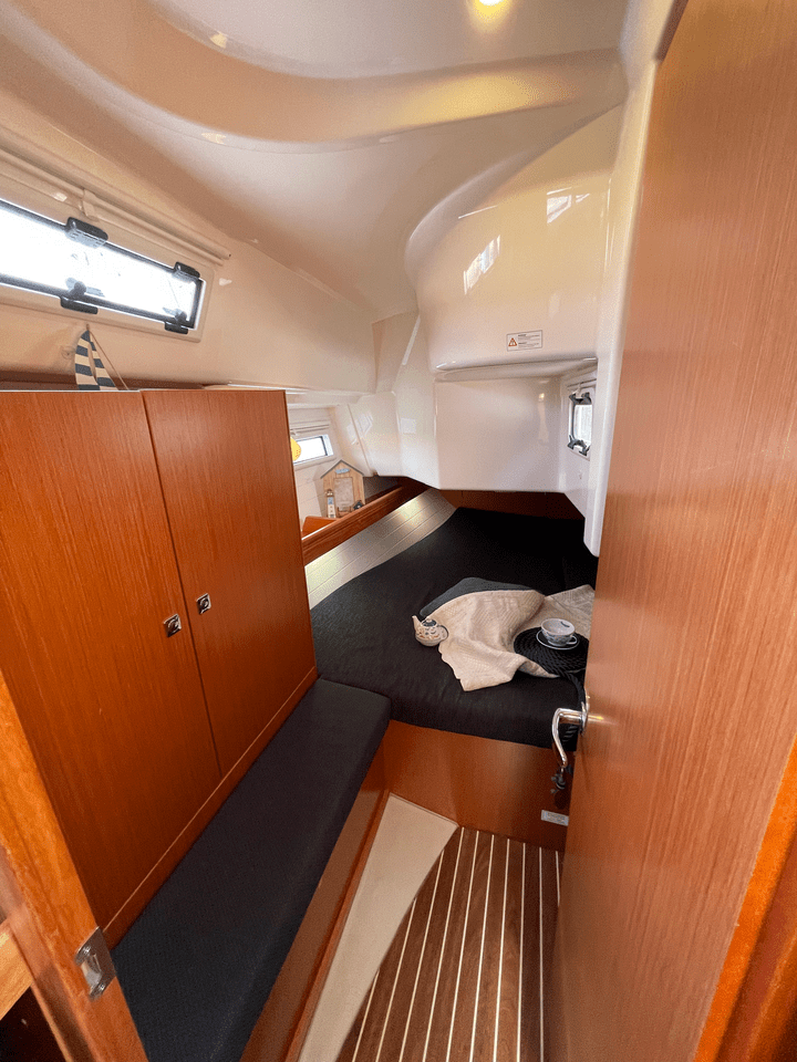 Bavaria Cruiser 34 — photo 12