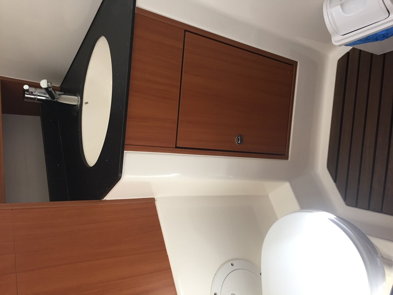 Bavaria Cruiser 45 - 4 cab. — photo 11