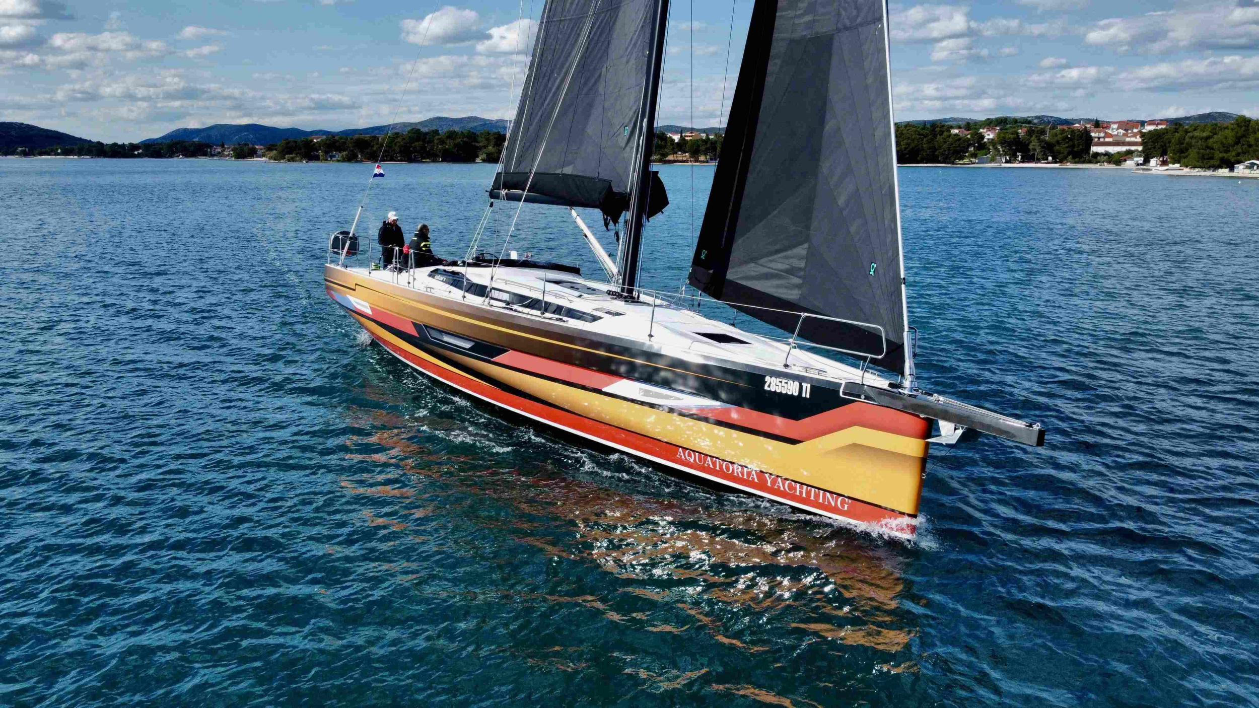 Elan E6 — photo 1