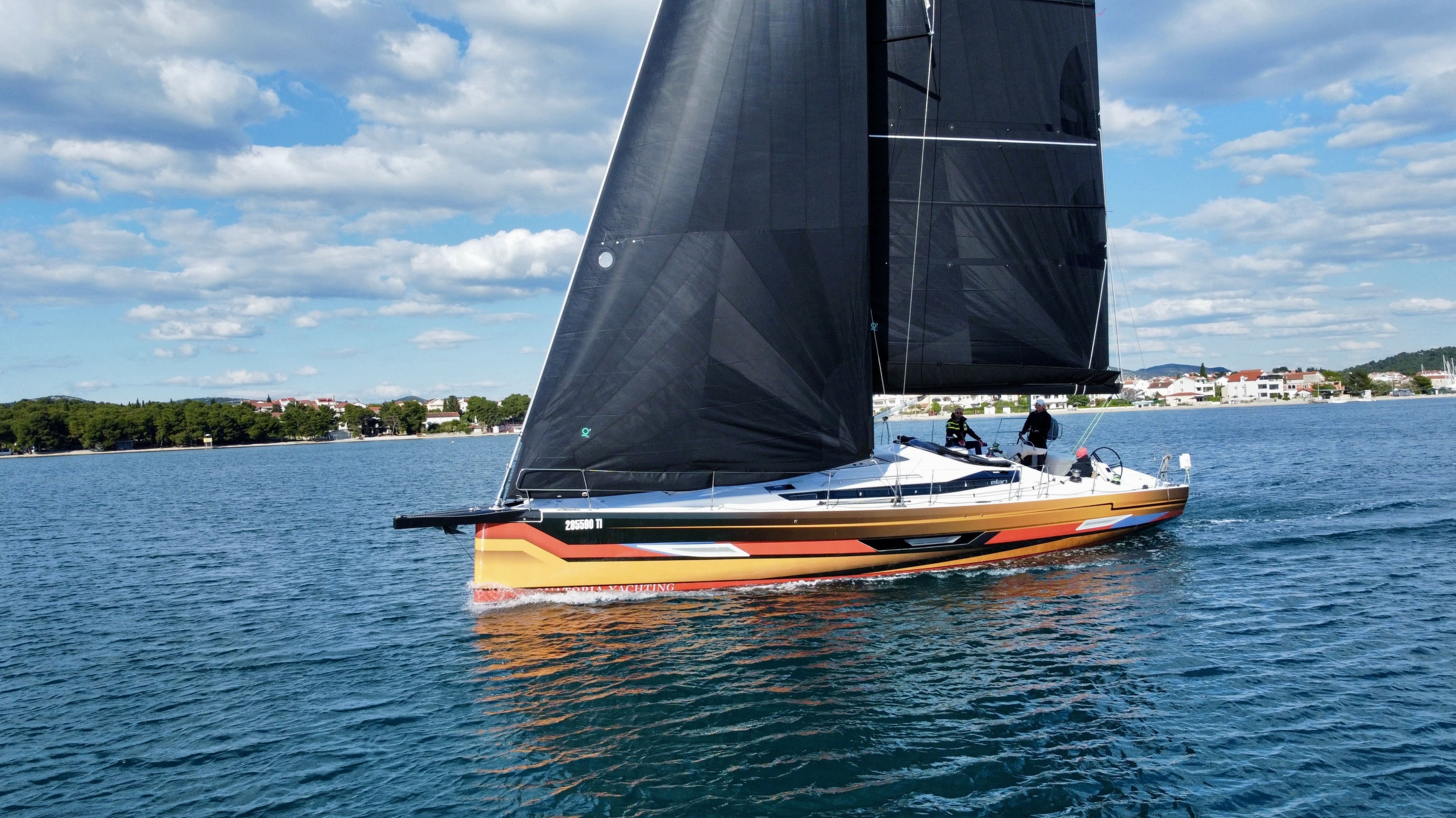 Elan E6 — photo 12