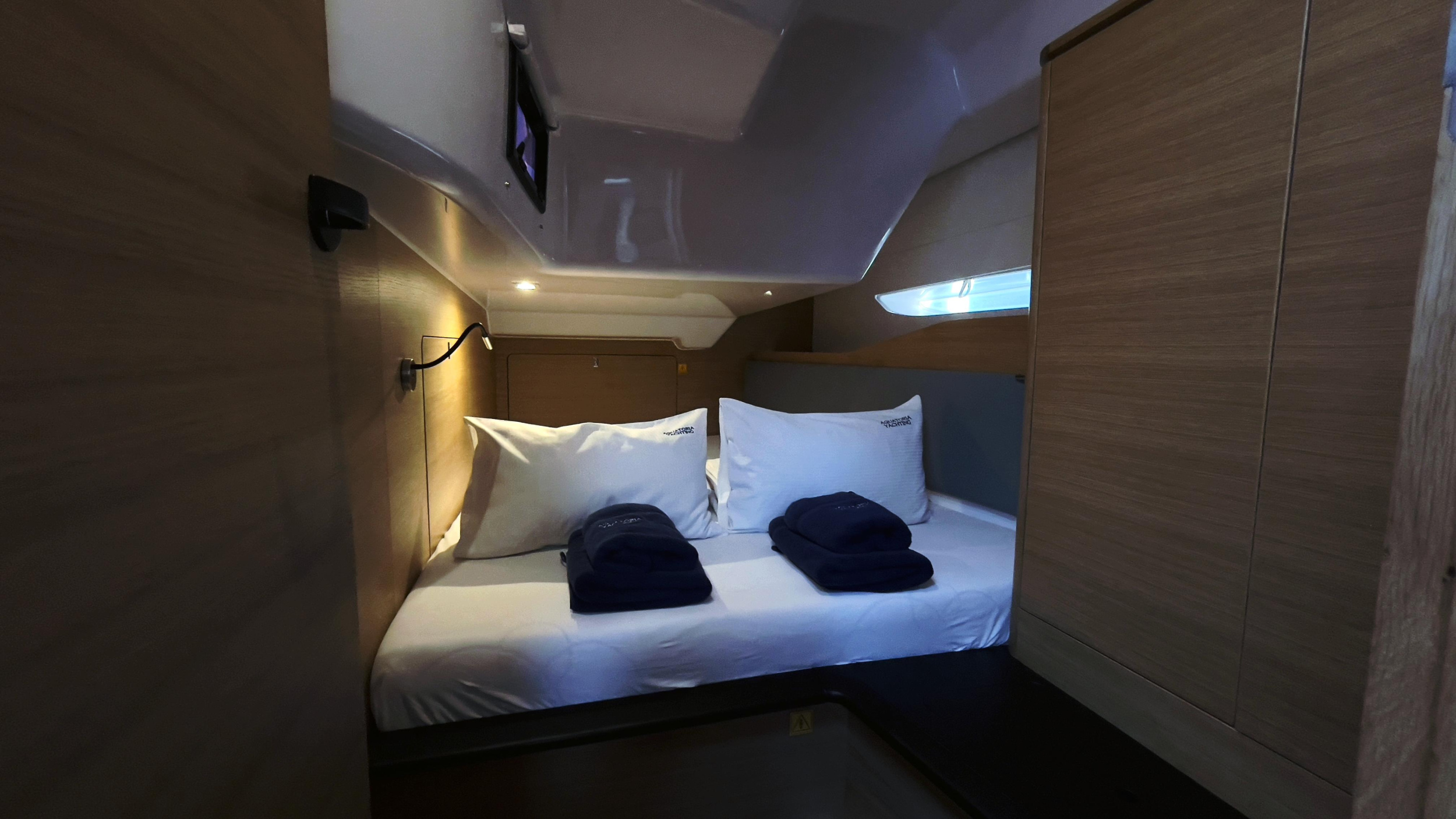 Elan E6 — photo 16