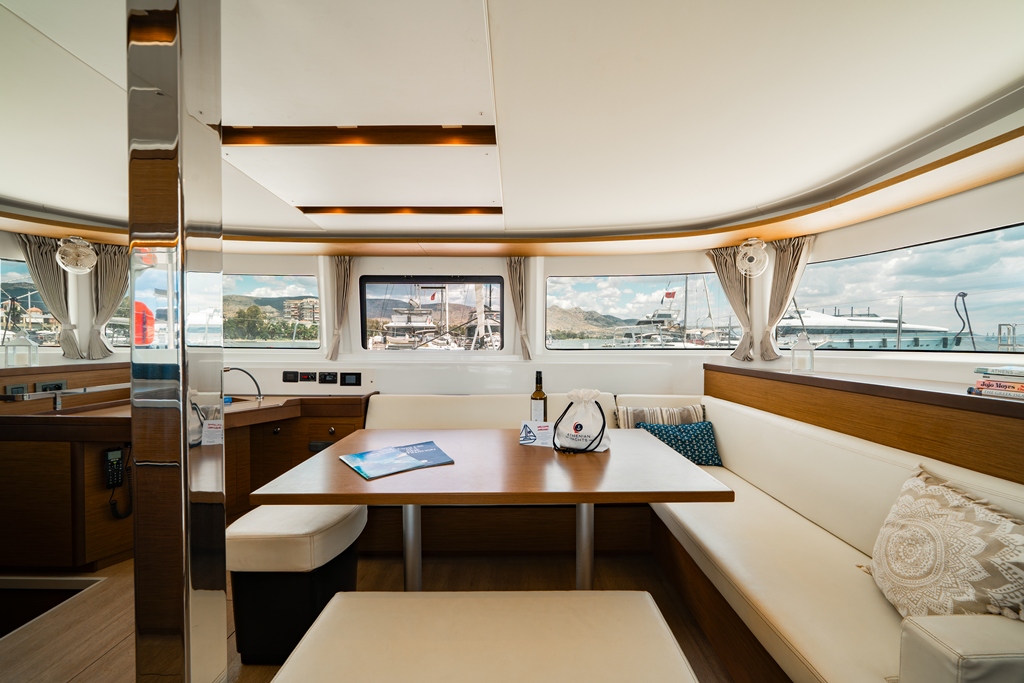 Lagoon 46 - 4 + 1 cab. — photo 12