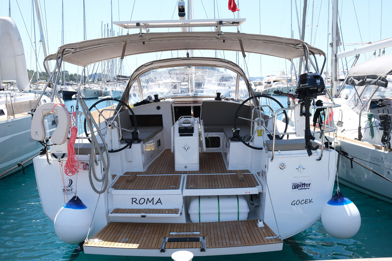 Sun Odyssey 440 - 4 cab. — photo 1