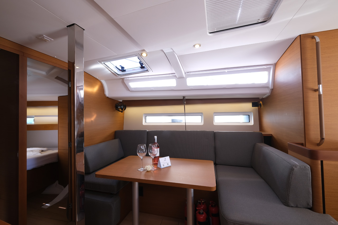 Sun Odyssey 440 - 4 cab. — photo 6