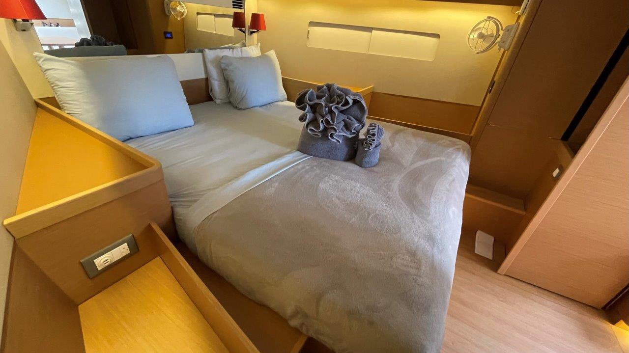 Sun Odyssey 440 - 3 cab. — photo 11