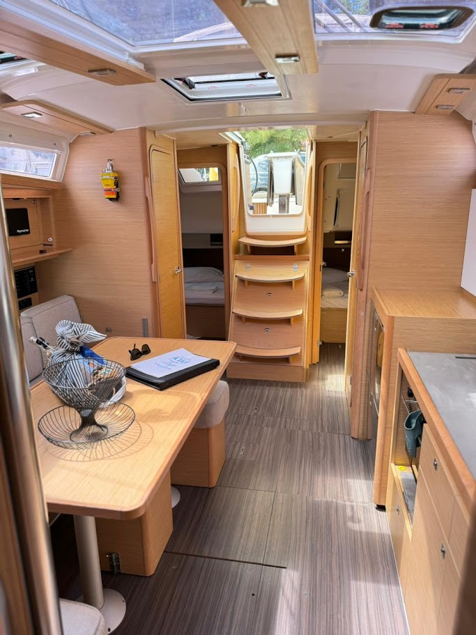 Dufour 390 GL — photo 8