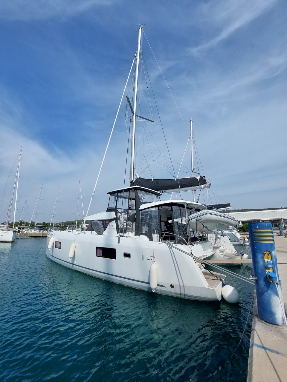 Lagoon 42 - 4 + 2 cab. — photo 19