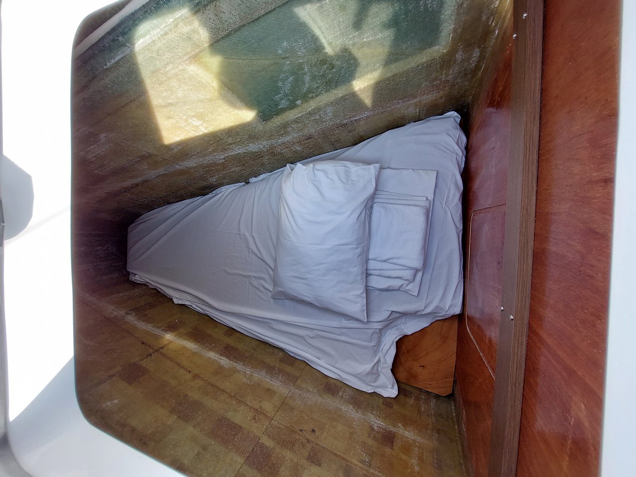 Lagoon 42 - 4 + 2 cab. — photo 7