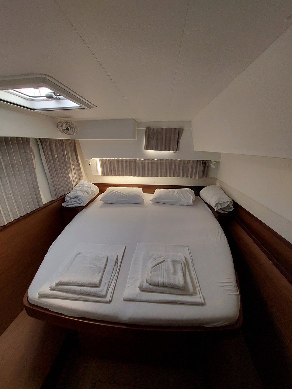Lagoon 42 - 4 + 2 cab. — photo 15