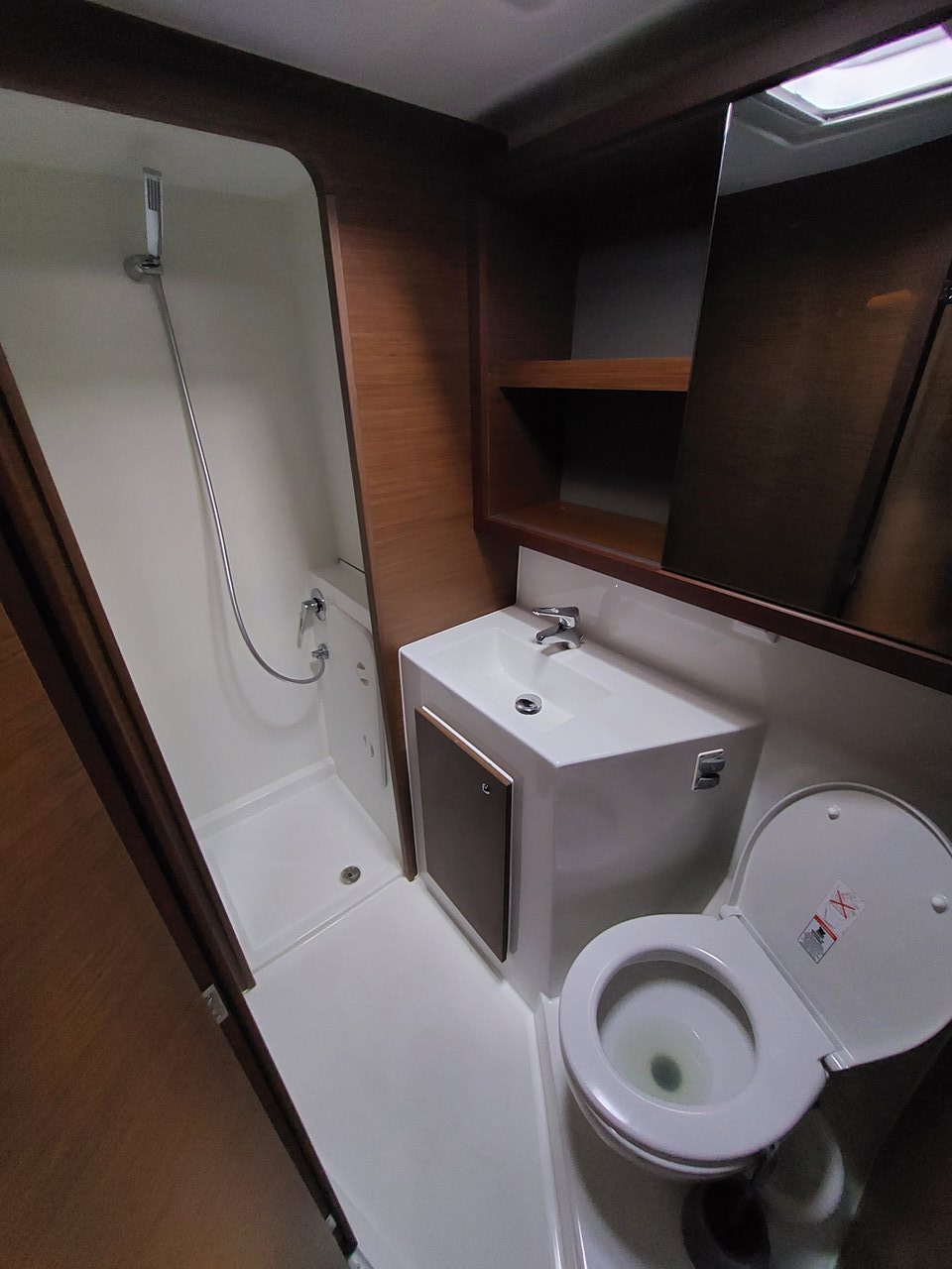Lagoon 42 - 4 + 2 cab. — photo 16