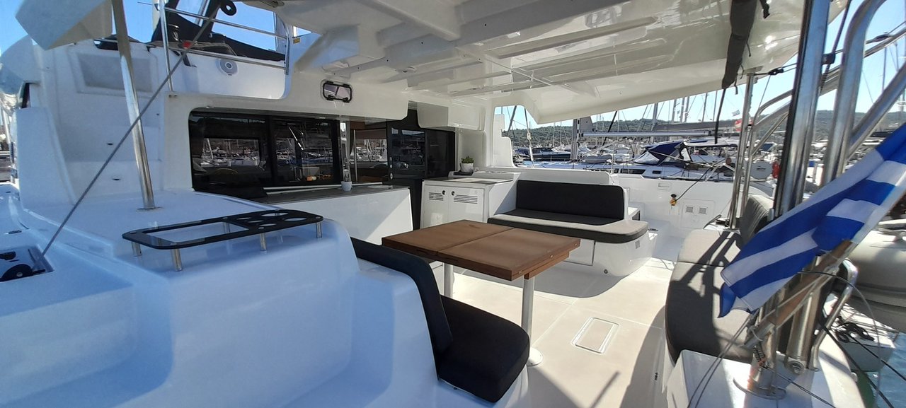 Lagoon 46 OW - 3 + 2 cab. — photo 9