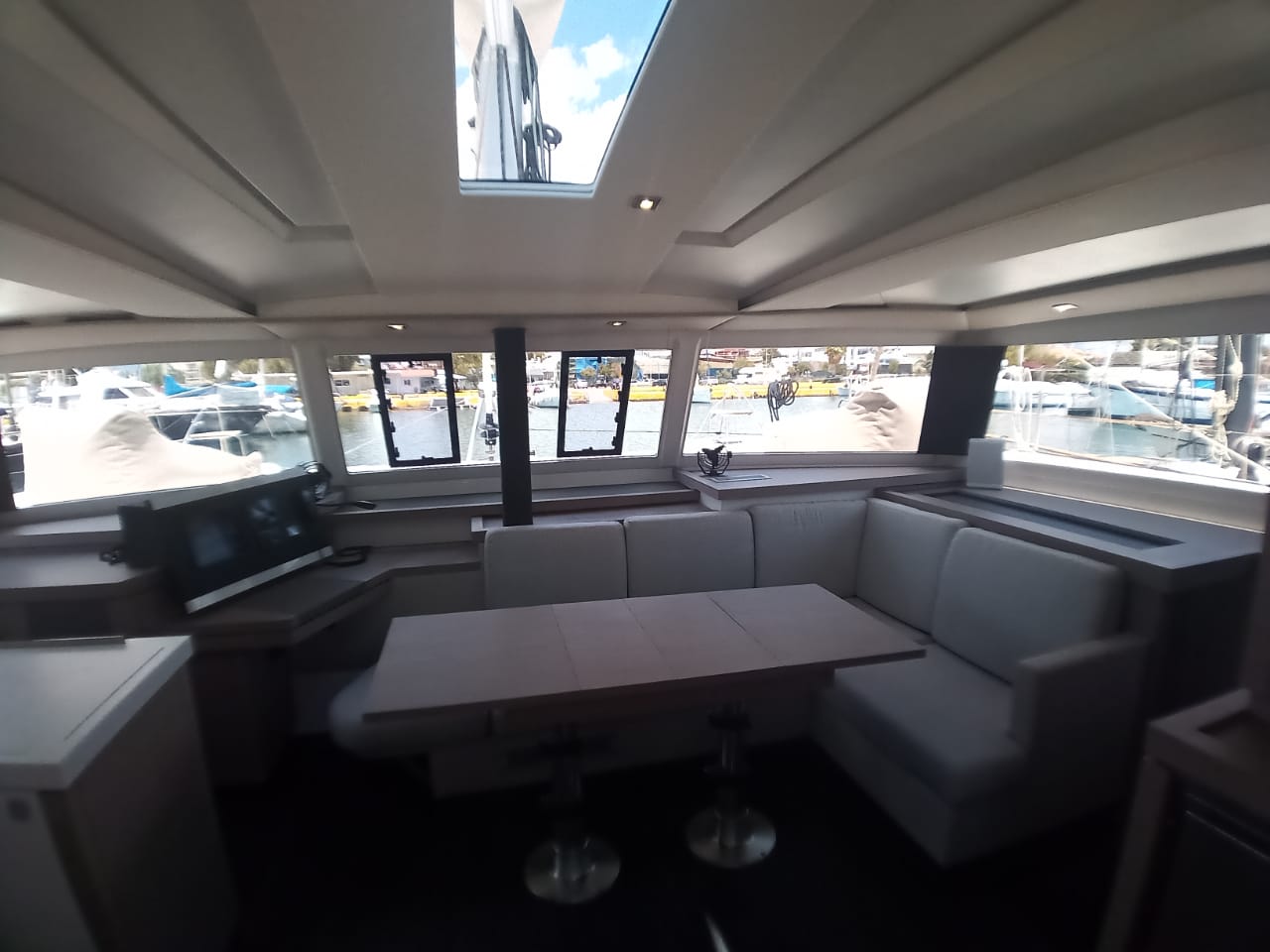 Fountaine Pajot Astrea 42 - 4 + 2 cab. — photo 10