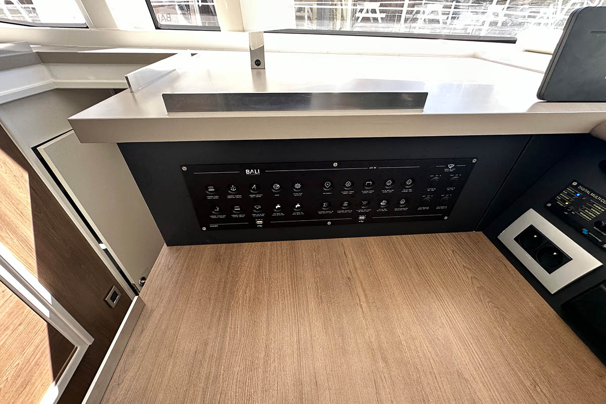 Bali 4.8 - 6 + 1 cab. — photo 22