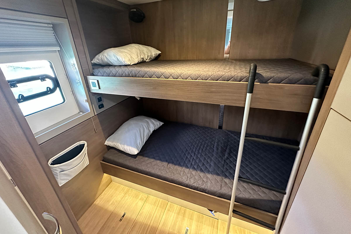 Bali 4.8 - 6 + 1 cab. — photo 26