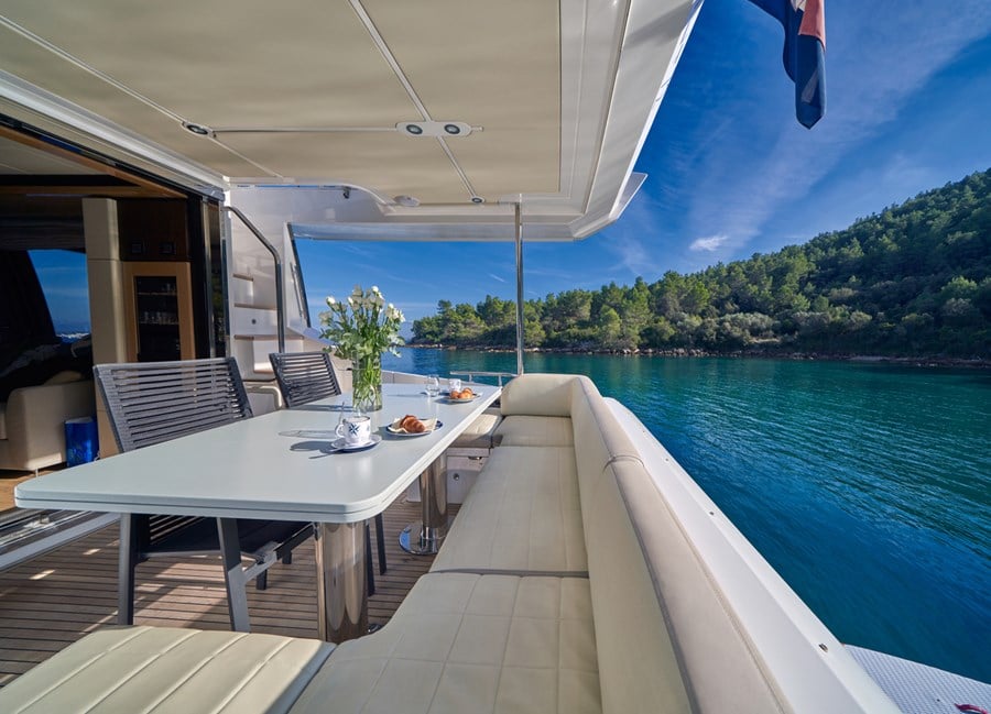 Azimut 72 Fly — photo 8