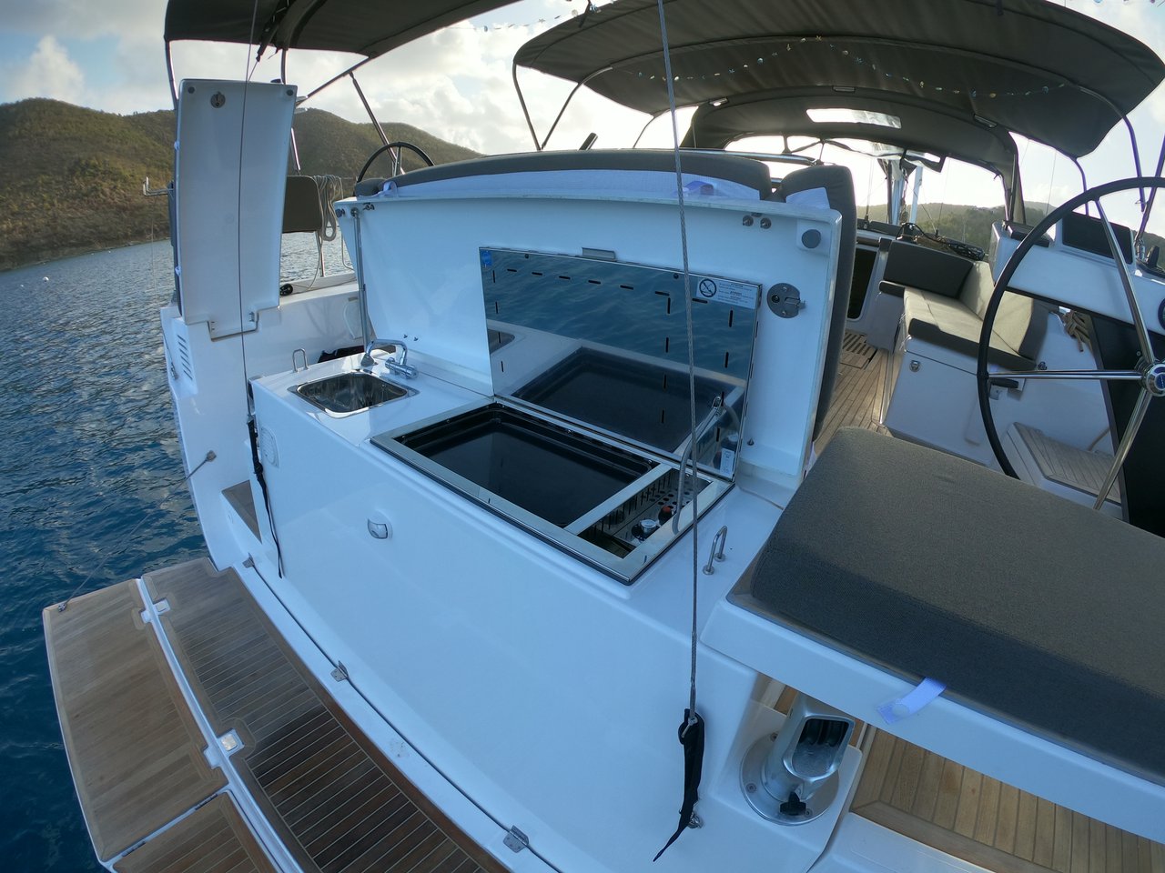 Dufour 530 - 4 + 1 cab. — photo 13