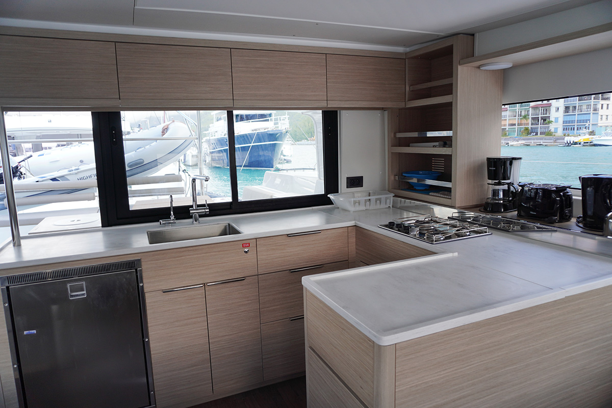 Lagoon 46 - 4 + 2 cab. — photo 9