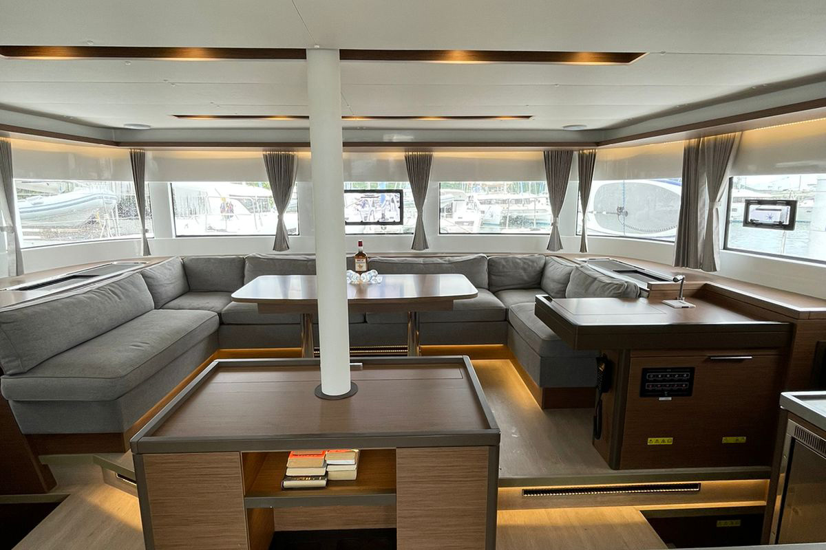 Lagoon 50 - 6 + 2 cab. — photo 13