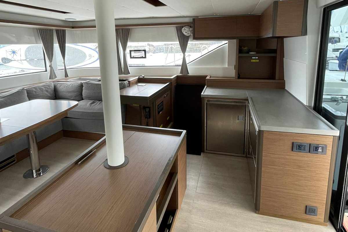 Lagoon 50 - 6 + 2 cab. — photo 15