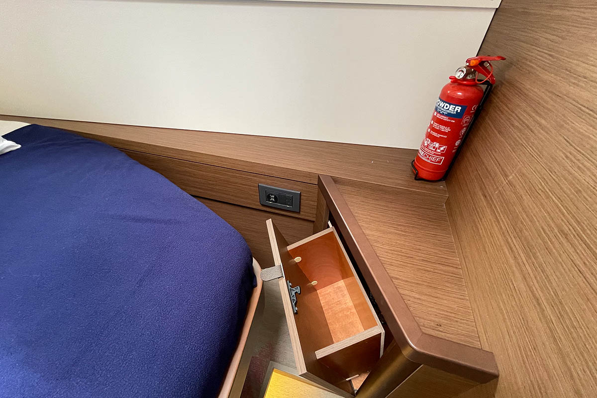 Lagoon 46 - 4 + 2 cab. — photo 13