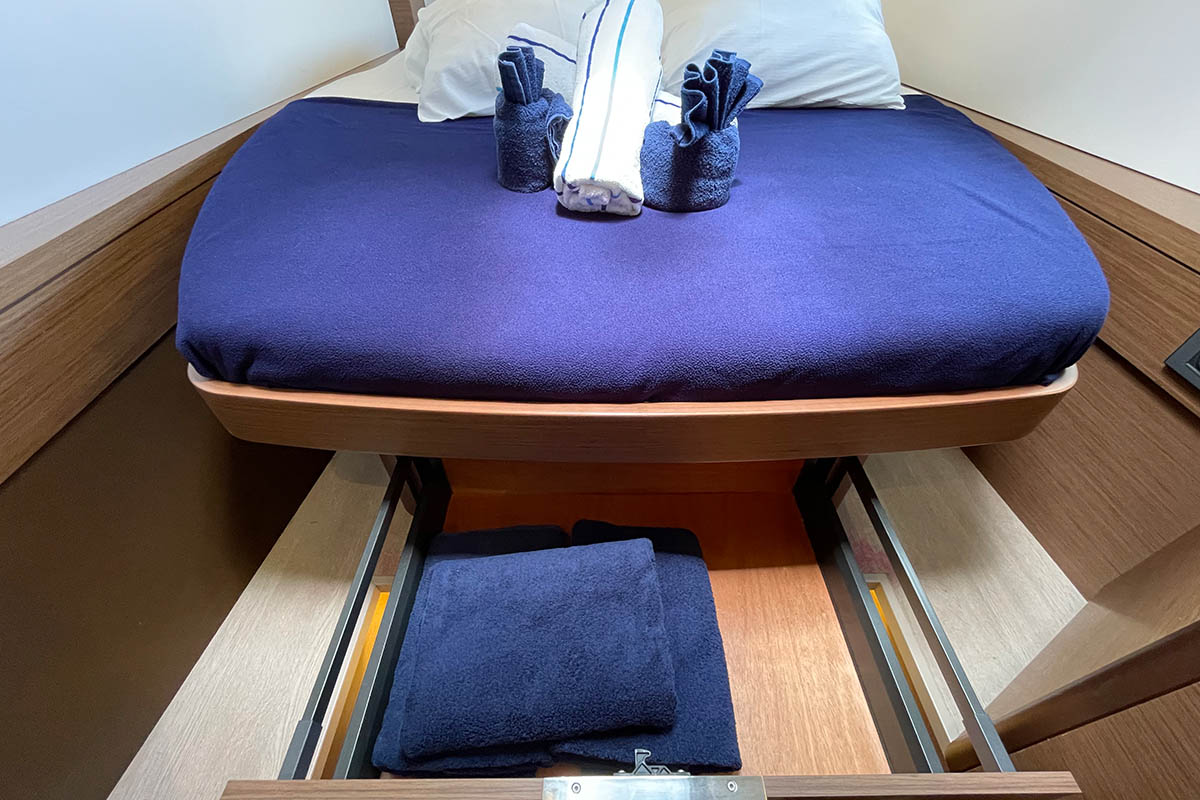 Lagoon 46 - 4 + 2 cab. — photo 21