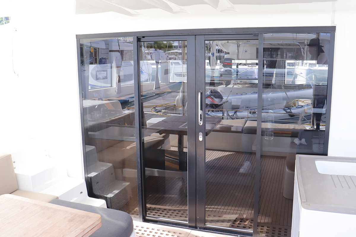 Lagoon 50 - 6 + 2 cab. — photo 11