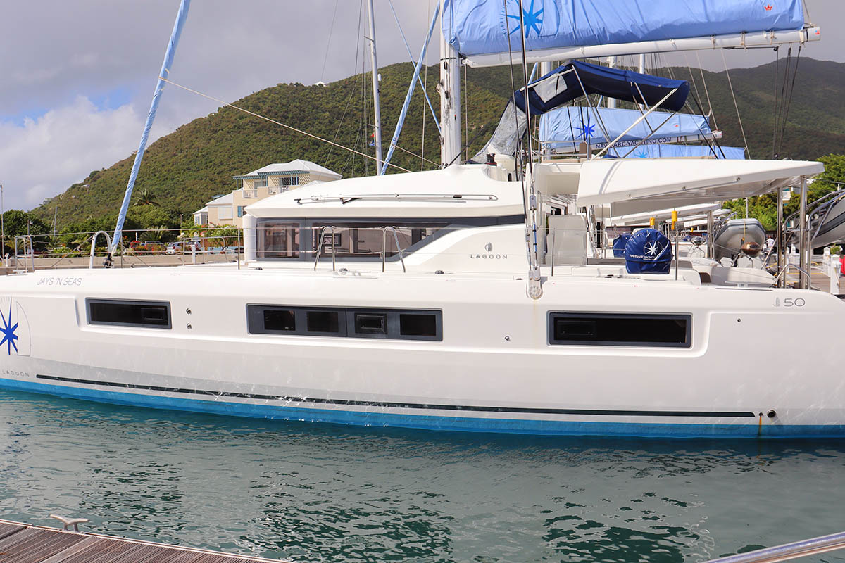 Lagoon 50 - 6 + 2 cab. — photo 1