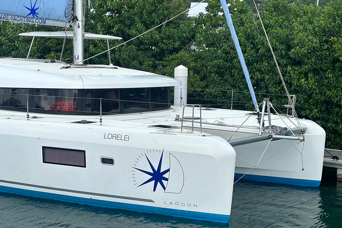 Lagoon 42 - 4 + 2 cab. — photo 3