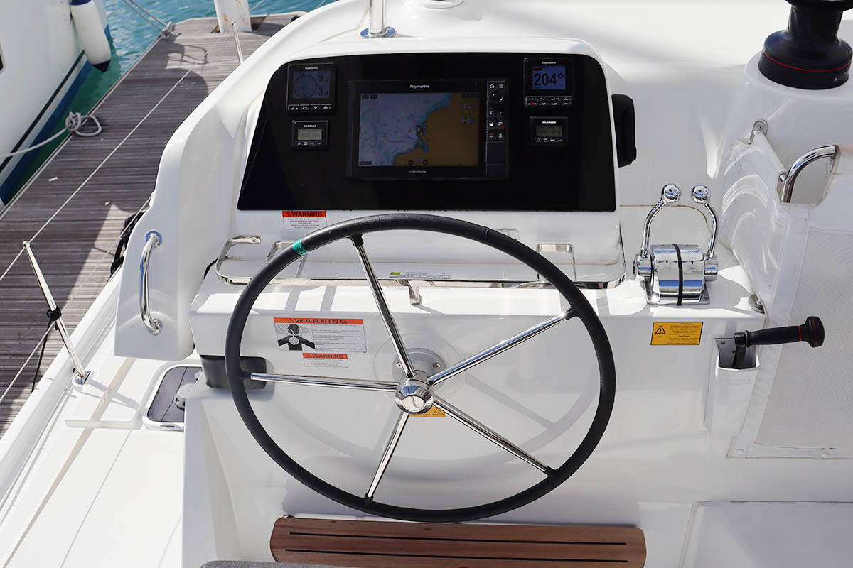 Lagoon 42 - 4 + 2 cab. — photo 7