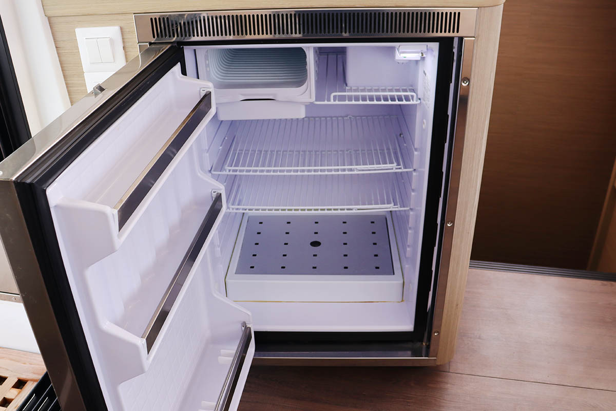 Lagoon 42 - 4 + 2 cab. — photo 15