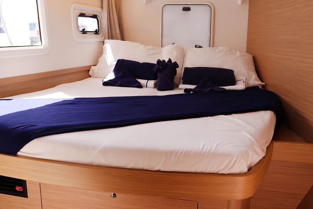 Lagoon 42 - 4 + 2 cab. — photo 18