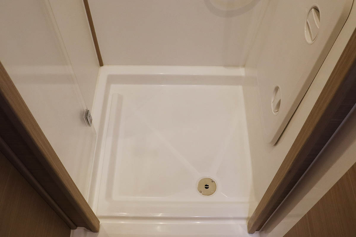 Lagoon 42 - 4 + 2 cab. — photo 21