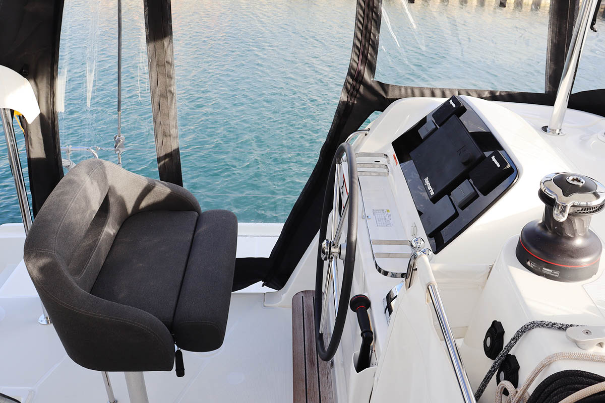 Lagoon 42 - 4 + 2 cab. — photo 6