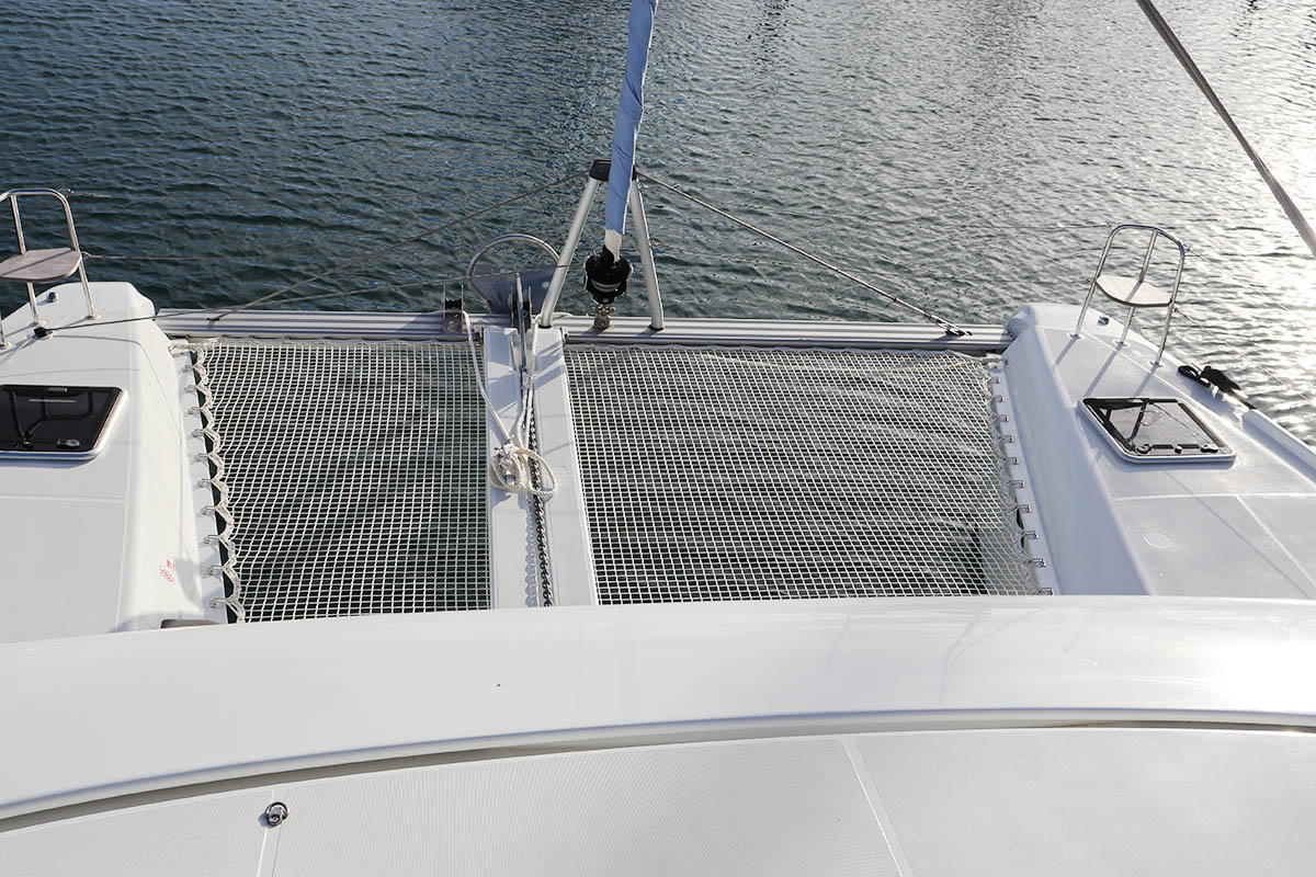 Lagoon 42 - 4 + 2 cab. — photo 8