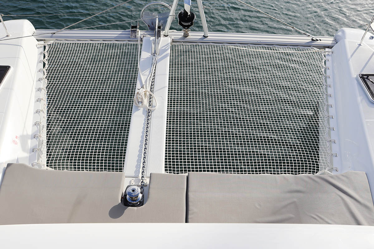 Lagoon 42 - 4 + 2 cab. — photo 9