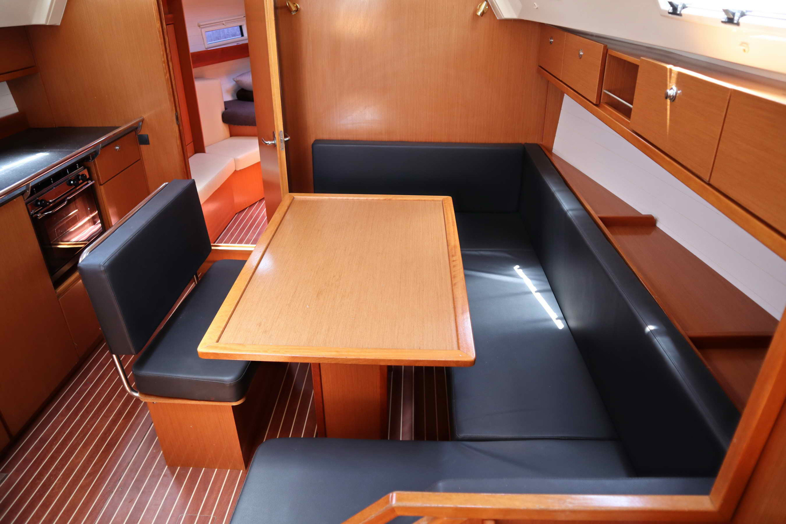 Bavaria Cruiser 40 — photo 14