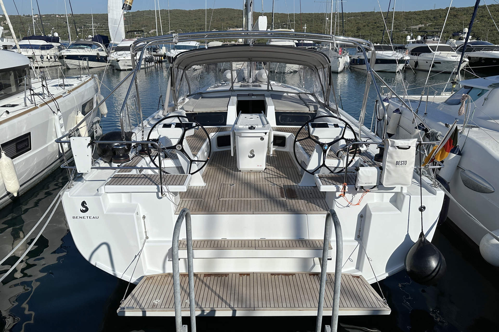 Oceanis 51.1 — photo 6