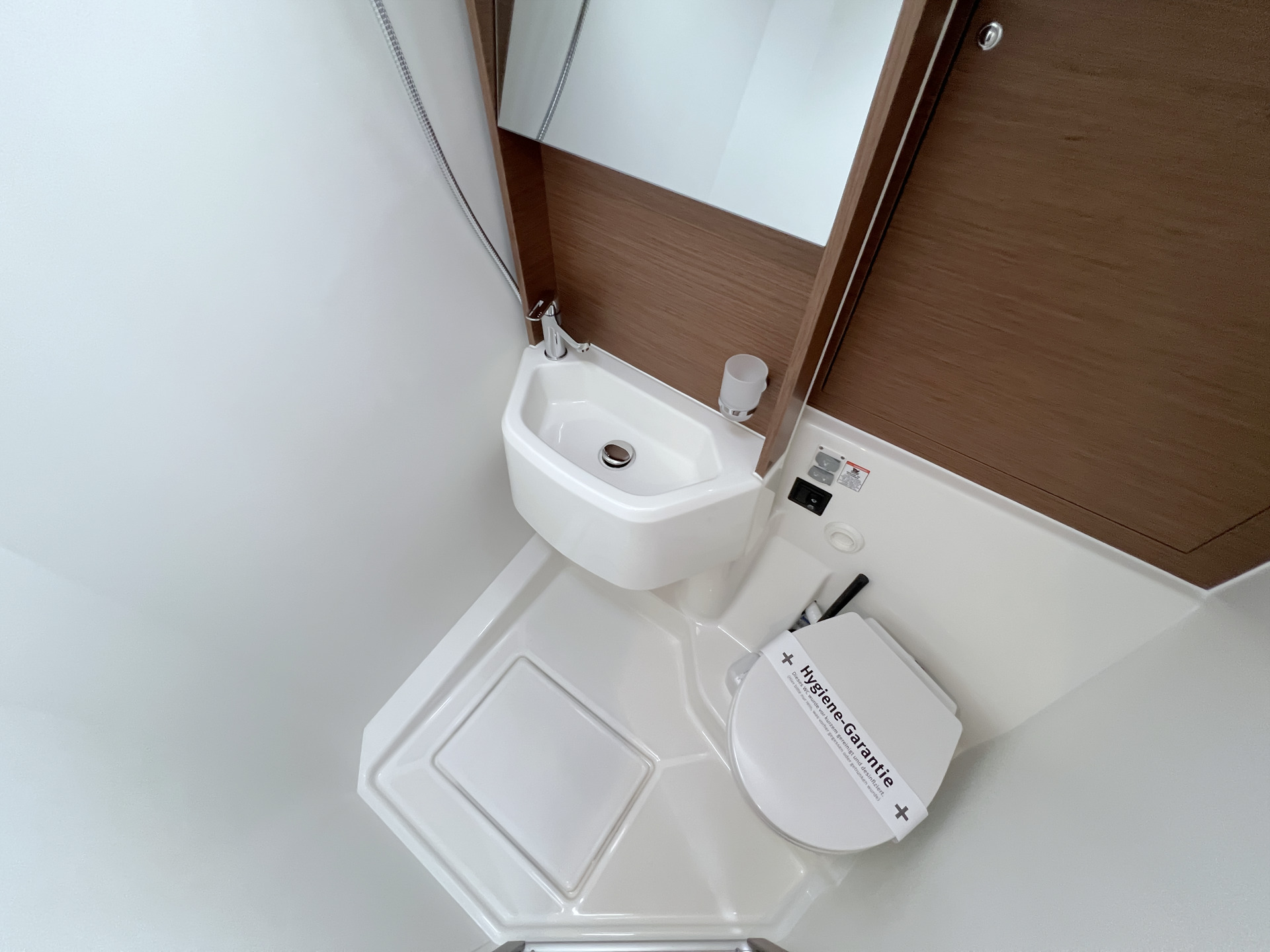Oceanis 51.1 — photo 23