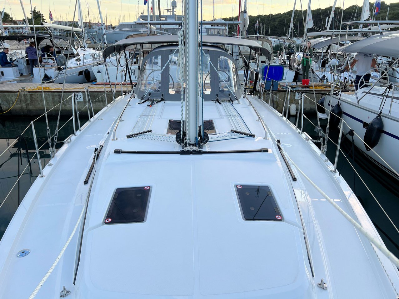 Bavaria C38 — photo 13