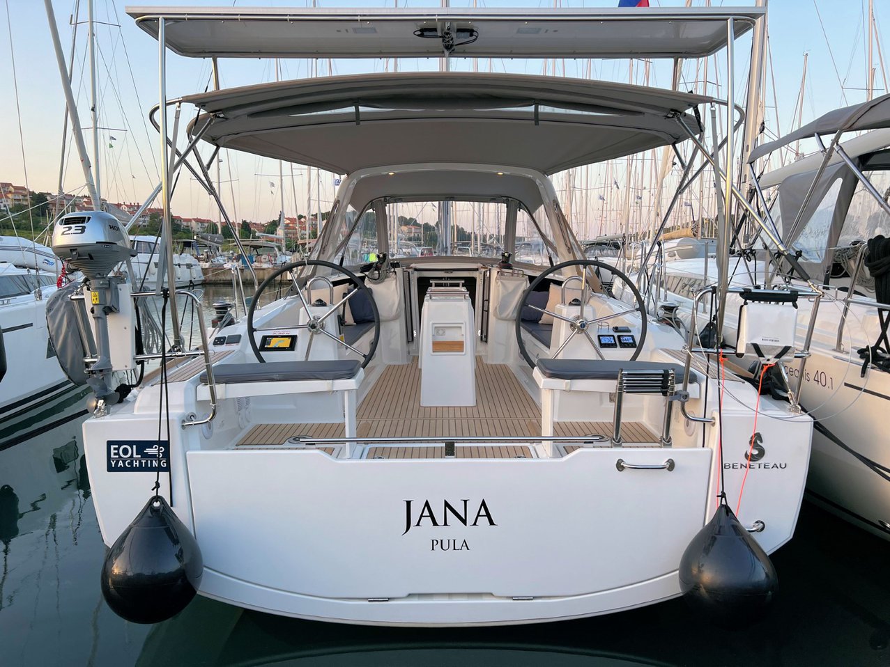 Oceanis 38.1 — photo 7