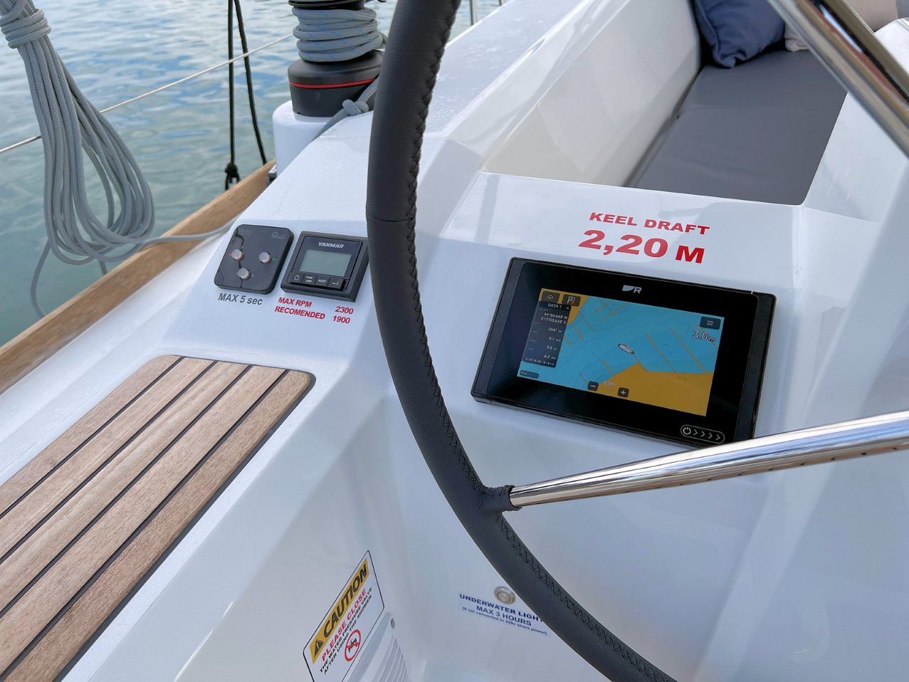 Oceanis 38.1 — photo 11