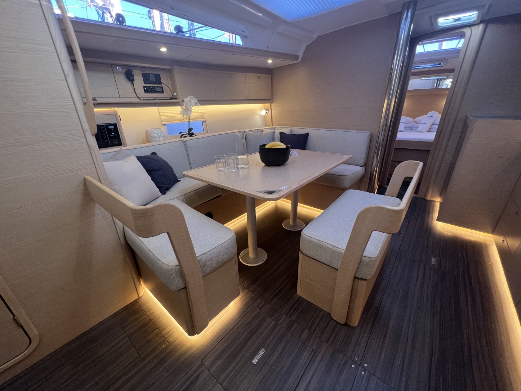 Dufour 430 GL — photo 25