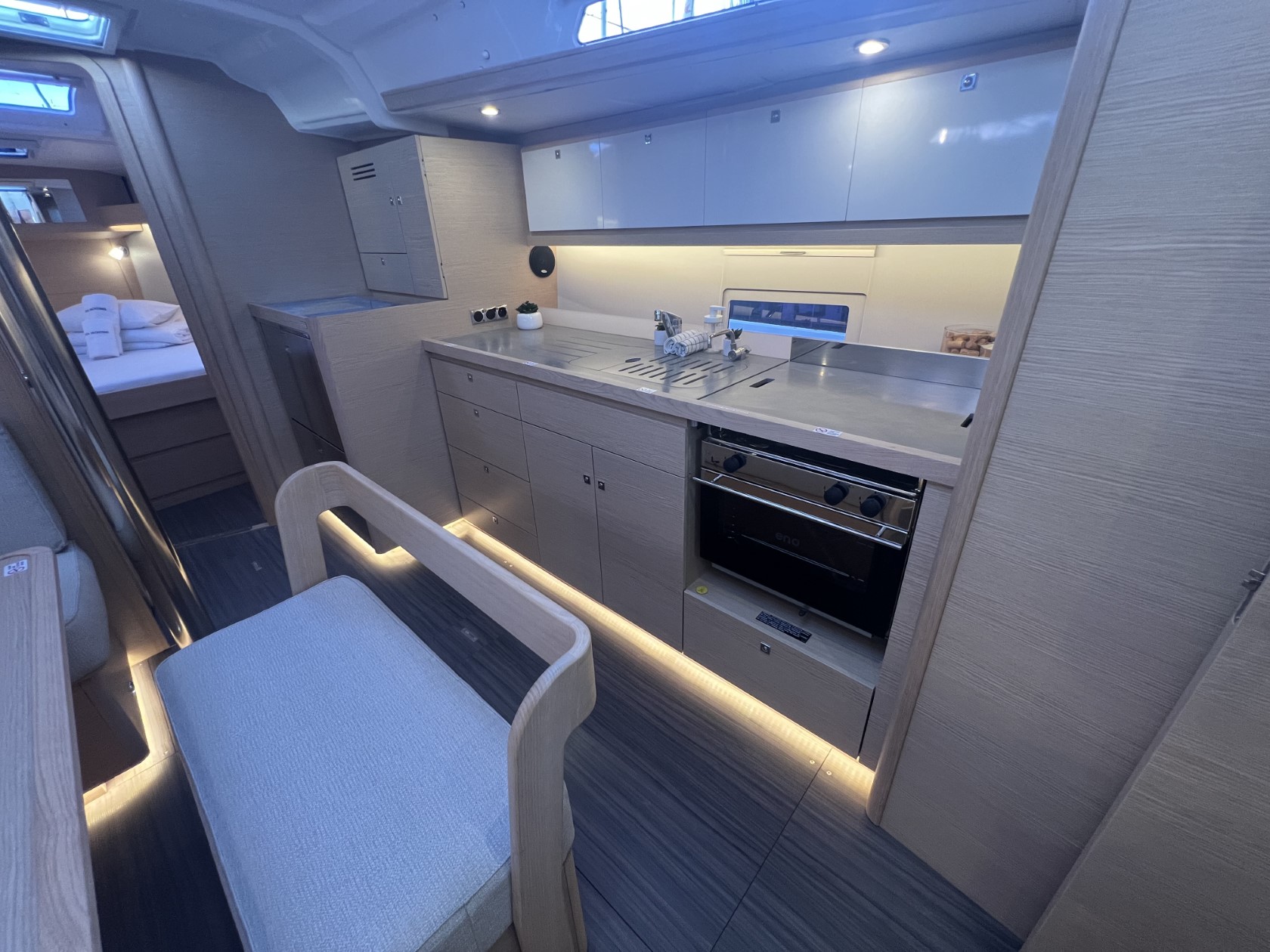 Dufour 430 GL — photo 29