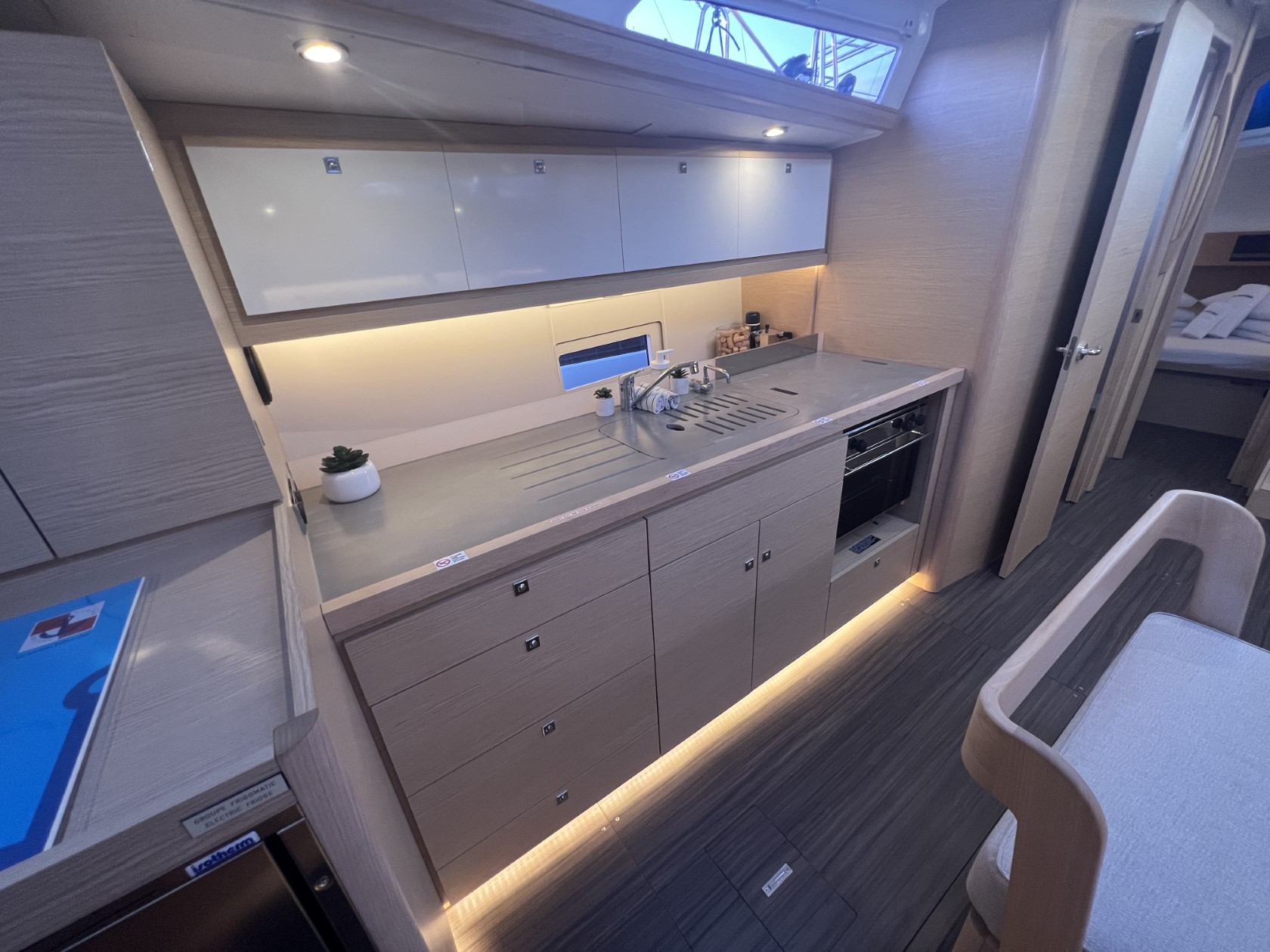 Dufour 430 GL — photo 32