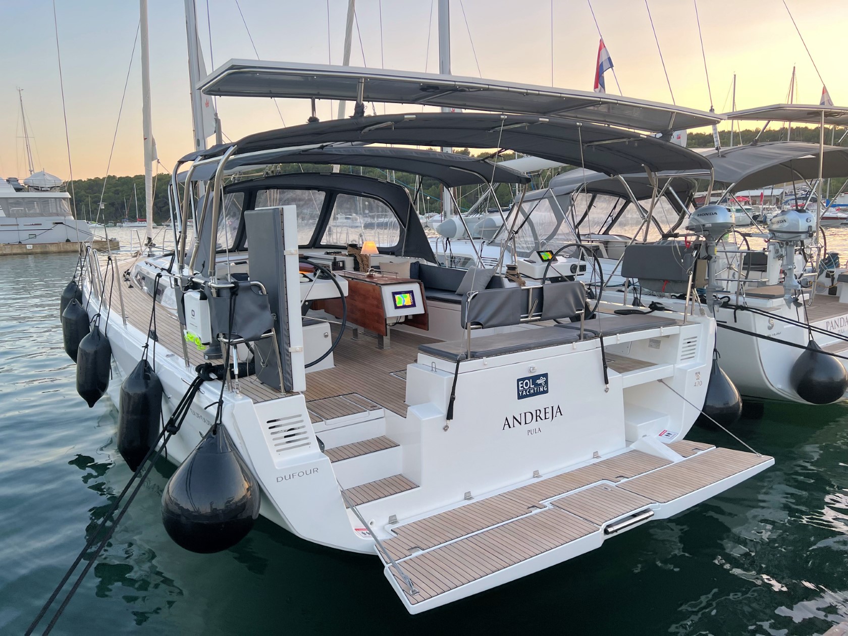Dufour 470 - 5 cab. — photo 17