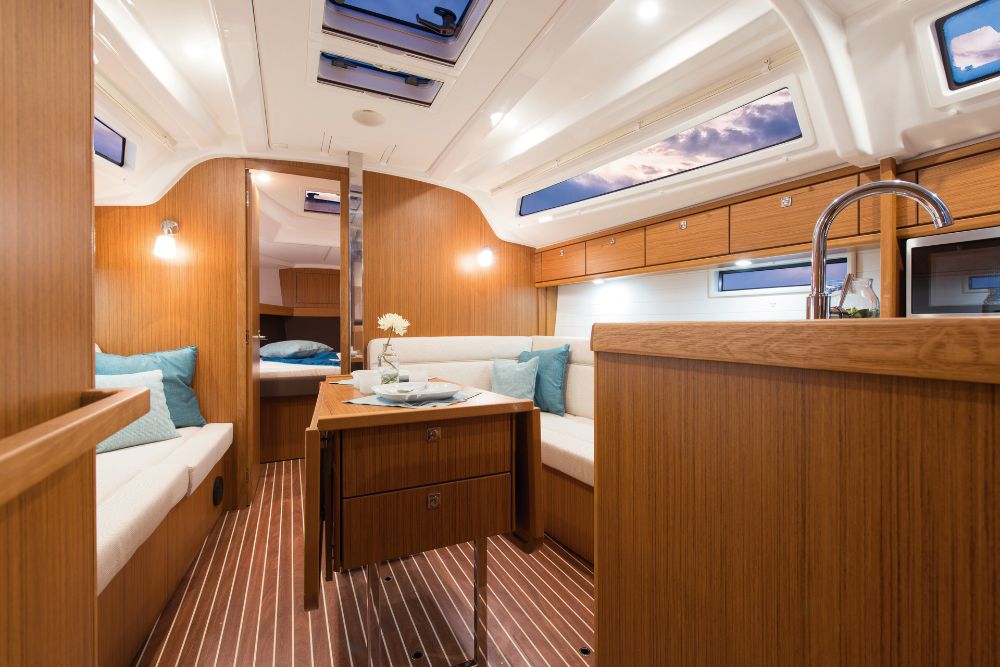 Bavaria Cruiser 37 - 3 cab. — photo 14